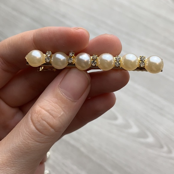 NEW Pearl hair clips, barrettes, accessories - Picture 8 of 12